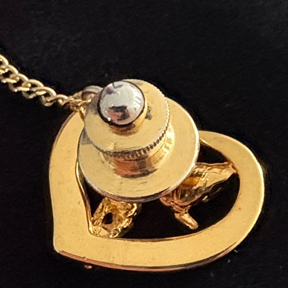 Gold Heart Pendant with Cupid and chain - Picture 4 of 5